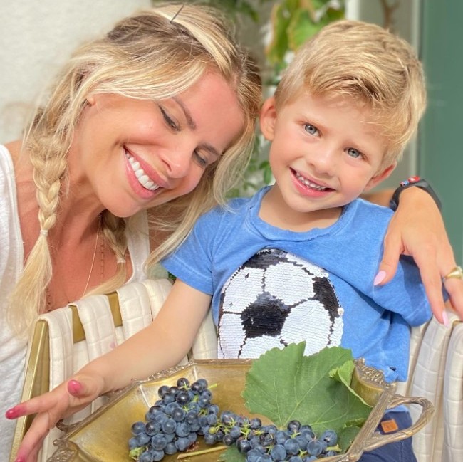 Karina Bacchi e filho Enricco