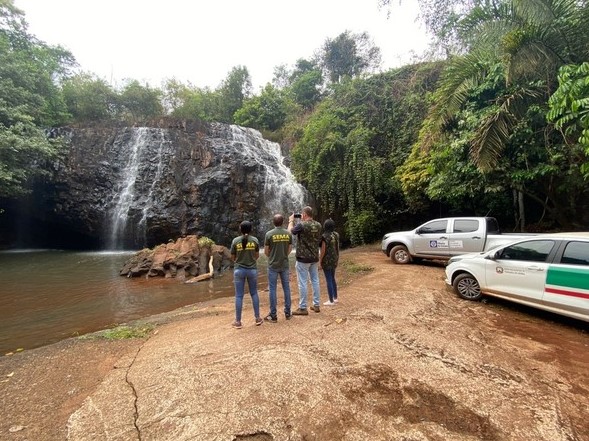 Equipe Sema - cachoeira