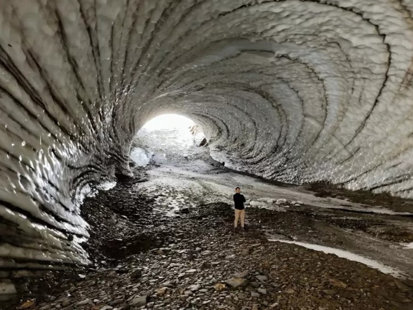 Caverna de Gelo - Argentina