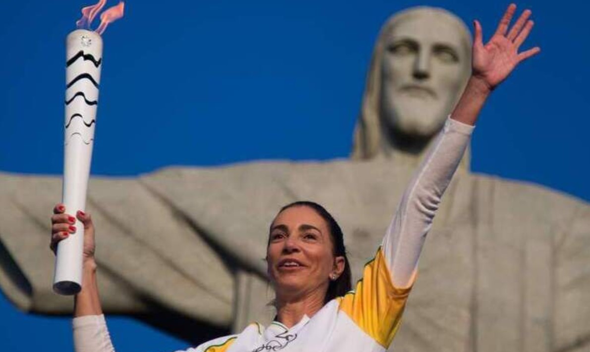 Isabel Salgado - tocha olímpica