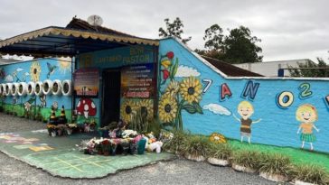 Creche - Cantinho Bom Pastor professora