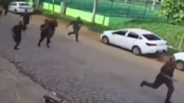 Homem furta bicicleta - exército pelotão