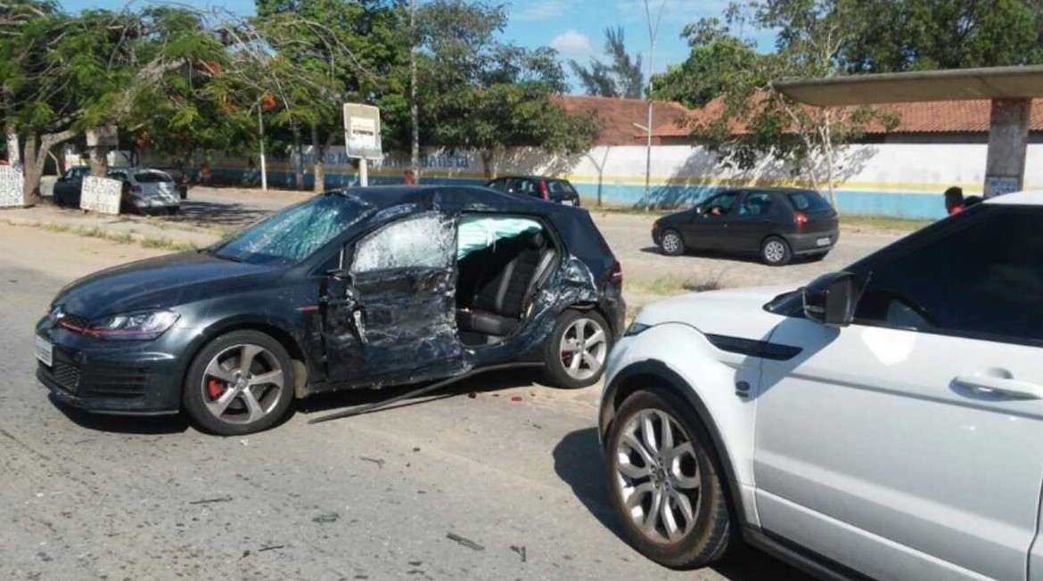 acidente carro - Vinicius Bonemer