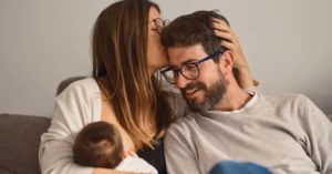 Rachel Bailey - amamentar marido